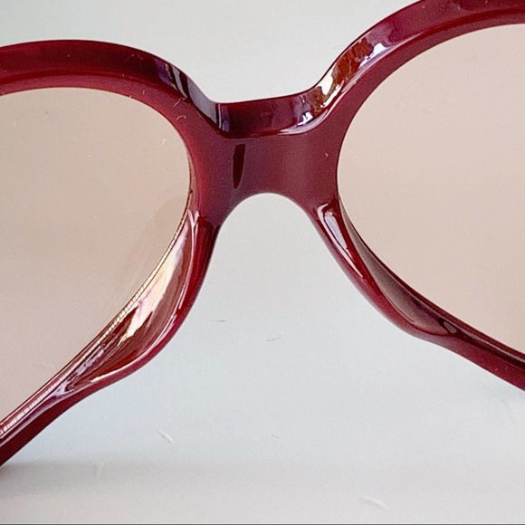 Red Heart Sunglasses - Picture 5 of 8